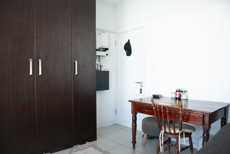 To Let 2 Bedroom Property for Rent in De Velde Western Cape